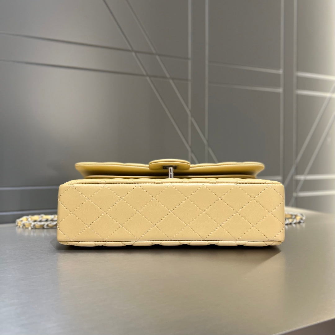 CH CLASSIC 11.12 HANDBAG 25.5 Lambskin Apricot