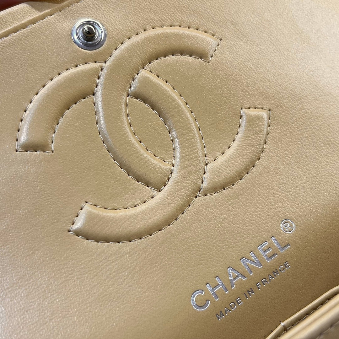 CH CLASSIC 11.12 HANDBAG 25.5 Lambskin Apricot