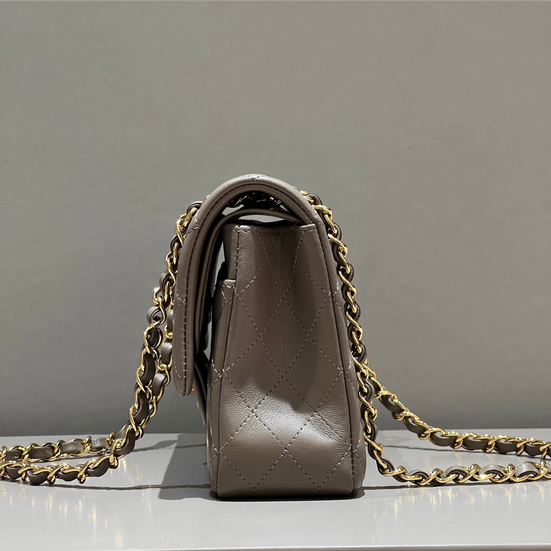 CH CLASSIC 11.12 HANDBAG 25.5 Lambskin Turtledove Gray