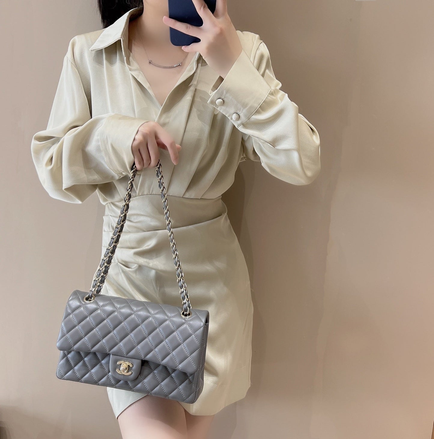 CH CLASSIC 11.12 HANDBAG 25.5 Lambskin High-grade gray