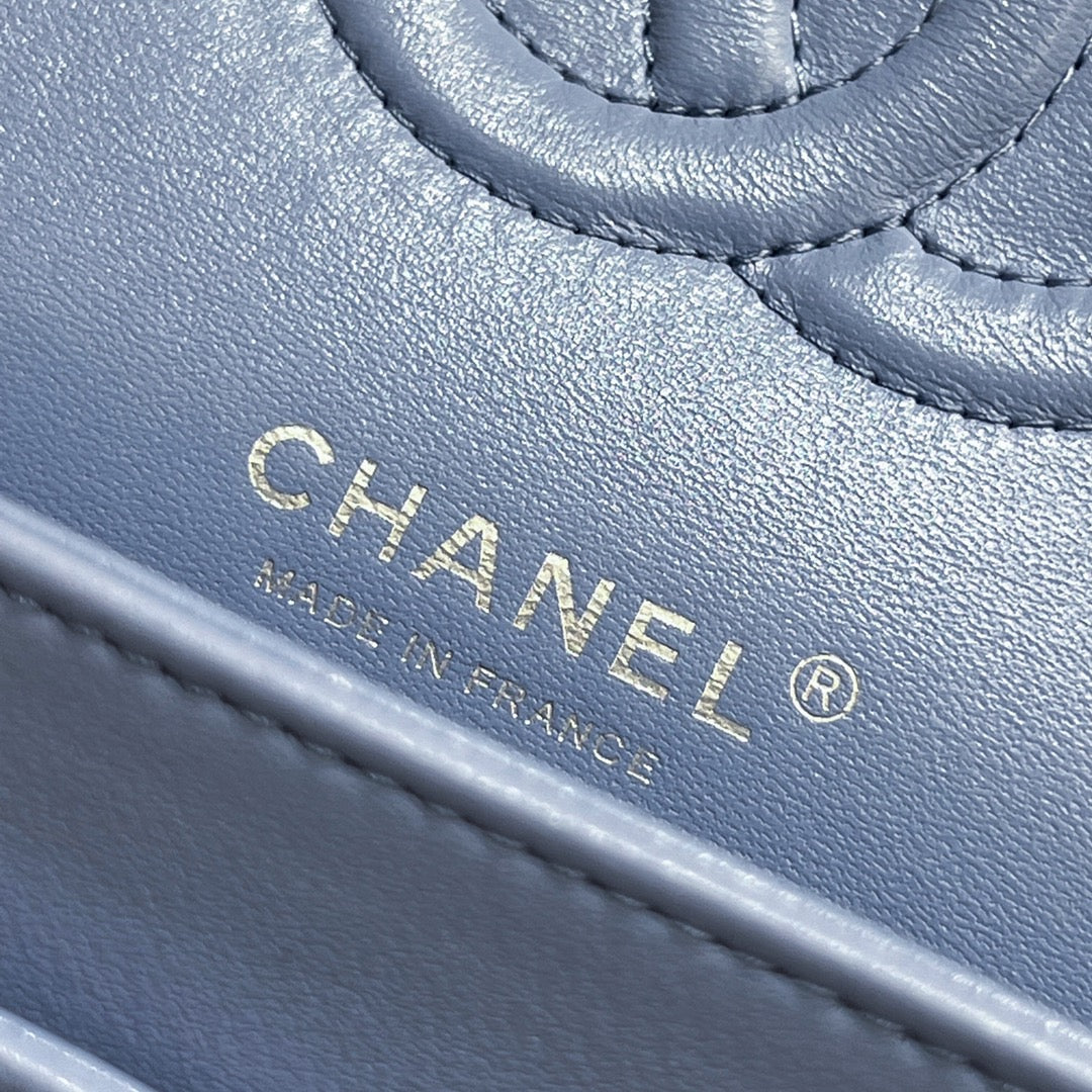 CH  CLASSIC 11.12 HANDBAG 25.5 Lambskin Baby Blue