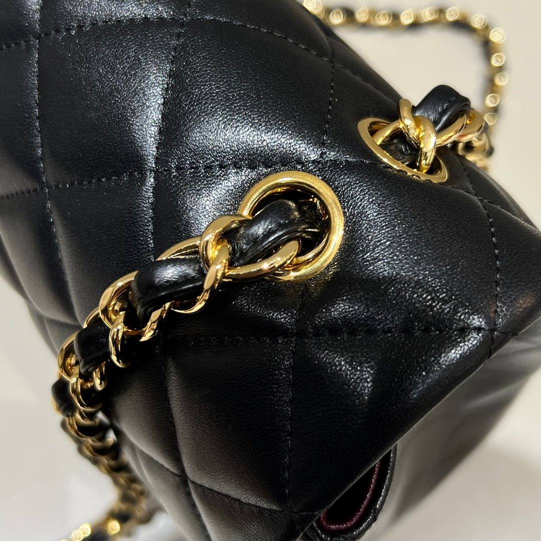 CH  MAXI CLASSIC HANDBAG 33 Lambskin Black