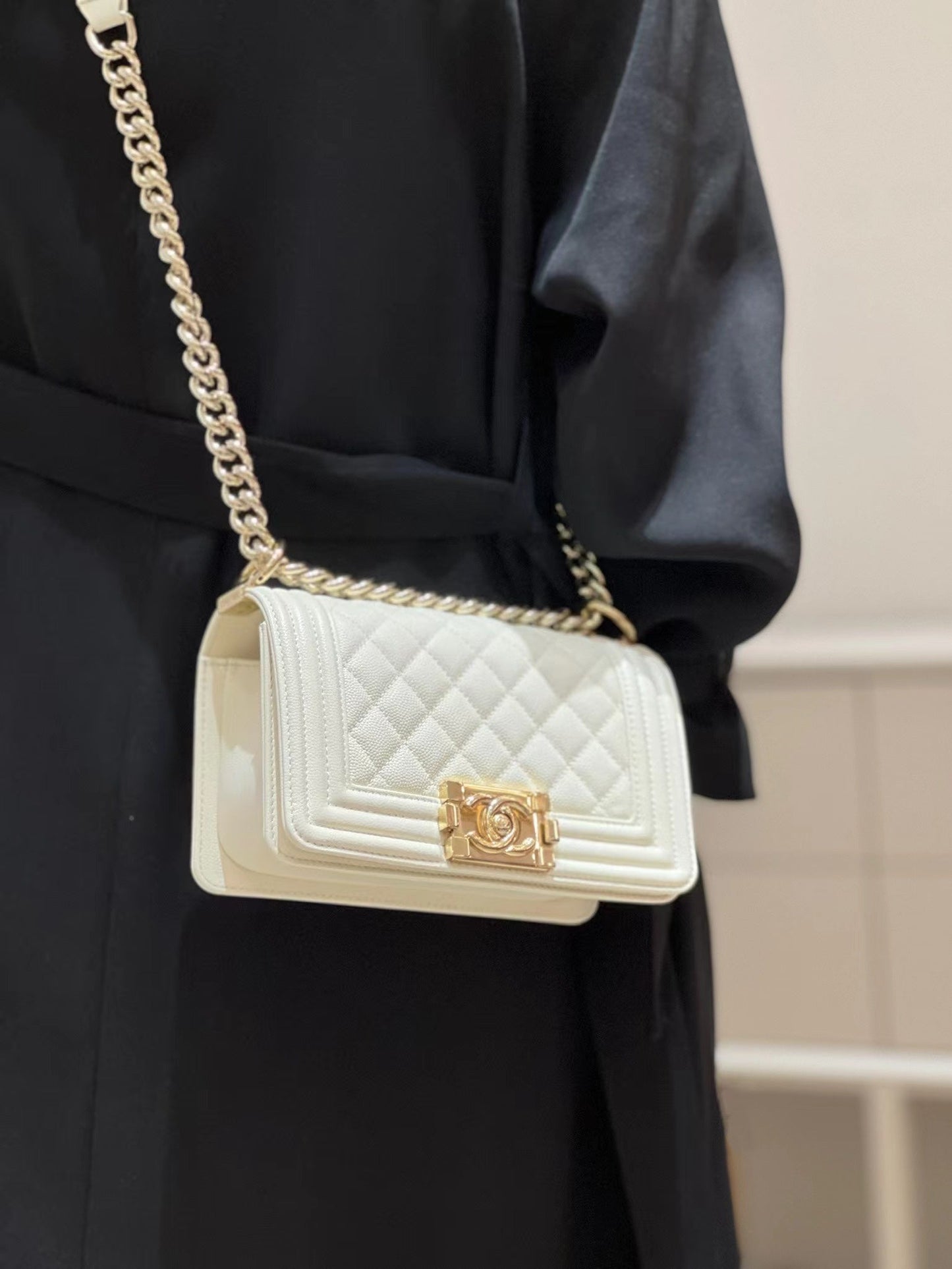 CH SMALL BOY HANDBAG 20 Small Grained Calfskin Ivory White