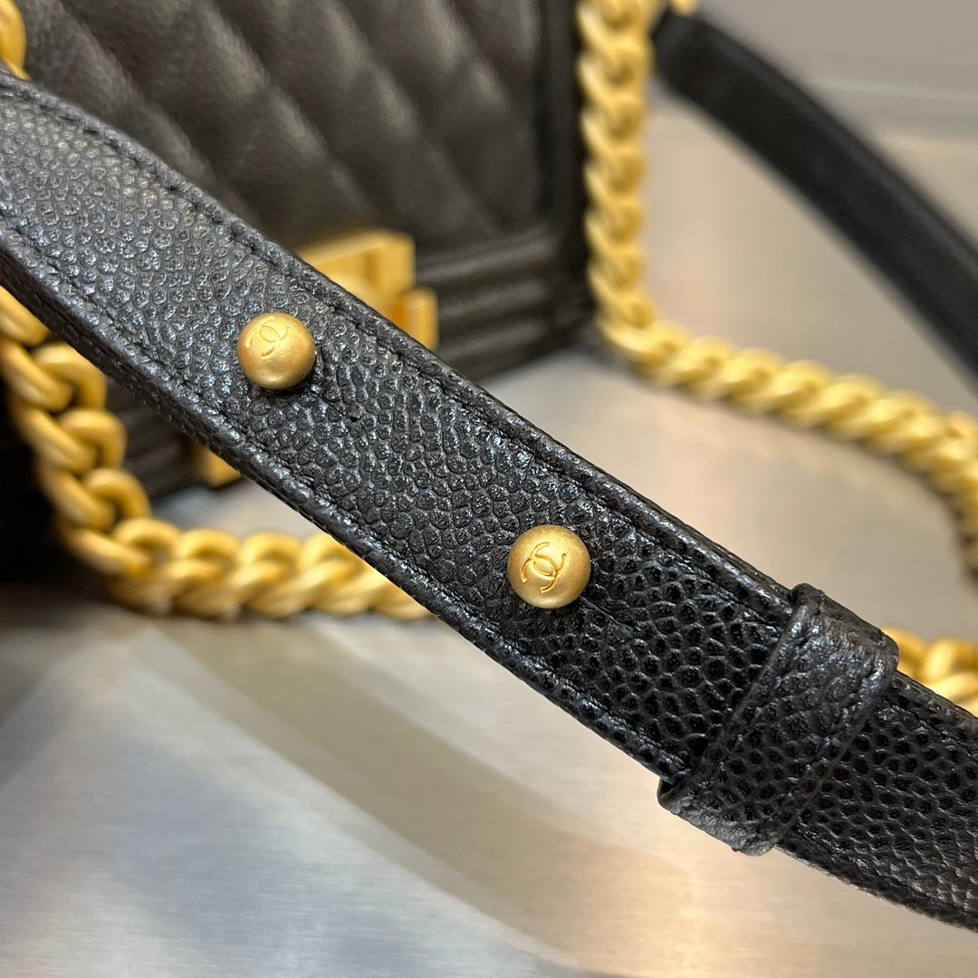 CH  SMALL BOY HANDBAG 20 Grained Calfskin Black