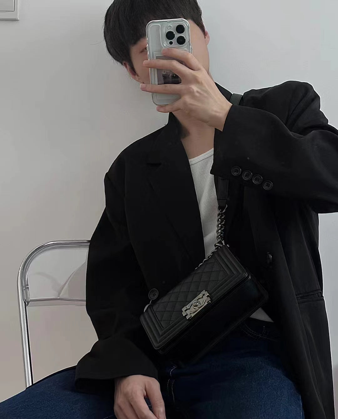 CH SMALL BOY HANDBAG 20 Small Grained Calfskin Black