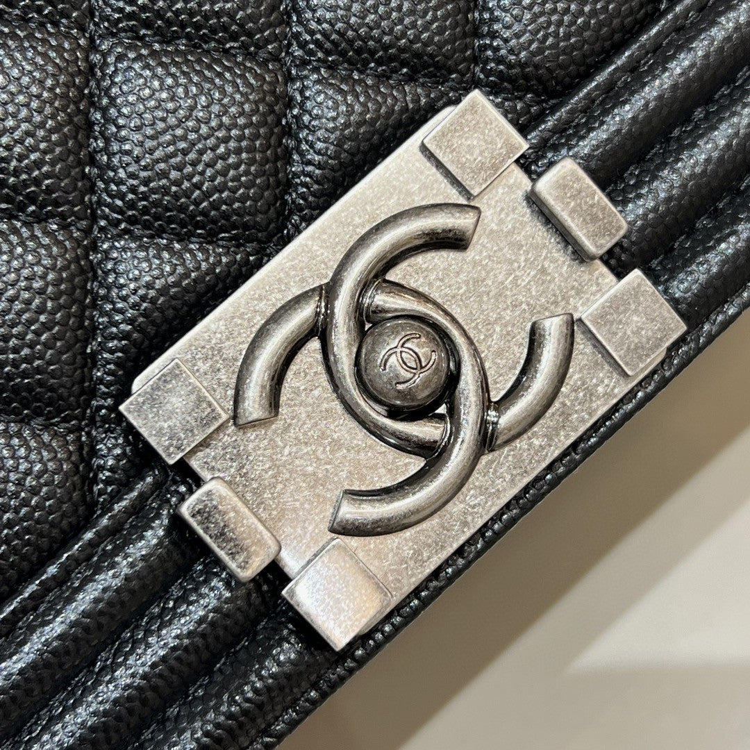 CH SMALL BOY HANDBAG 20 Small Grained Calfskin Black