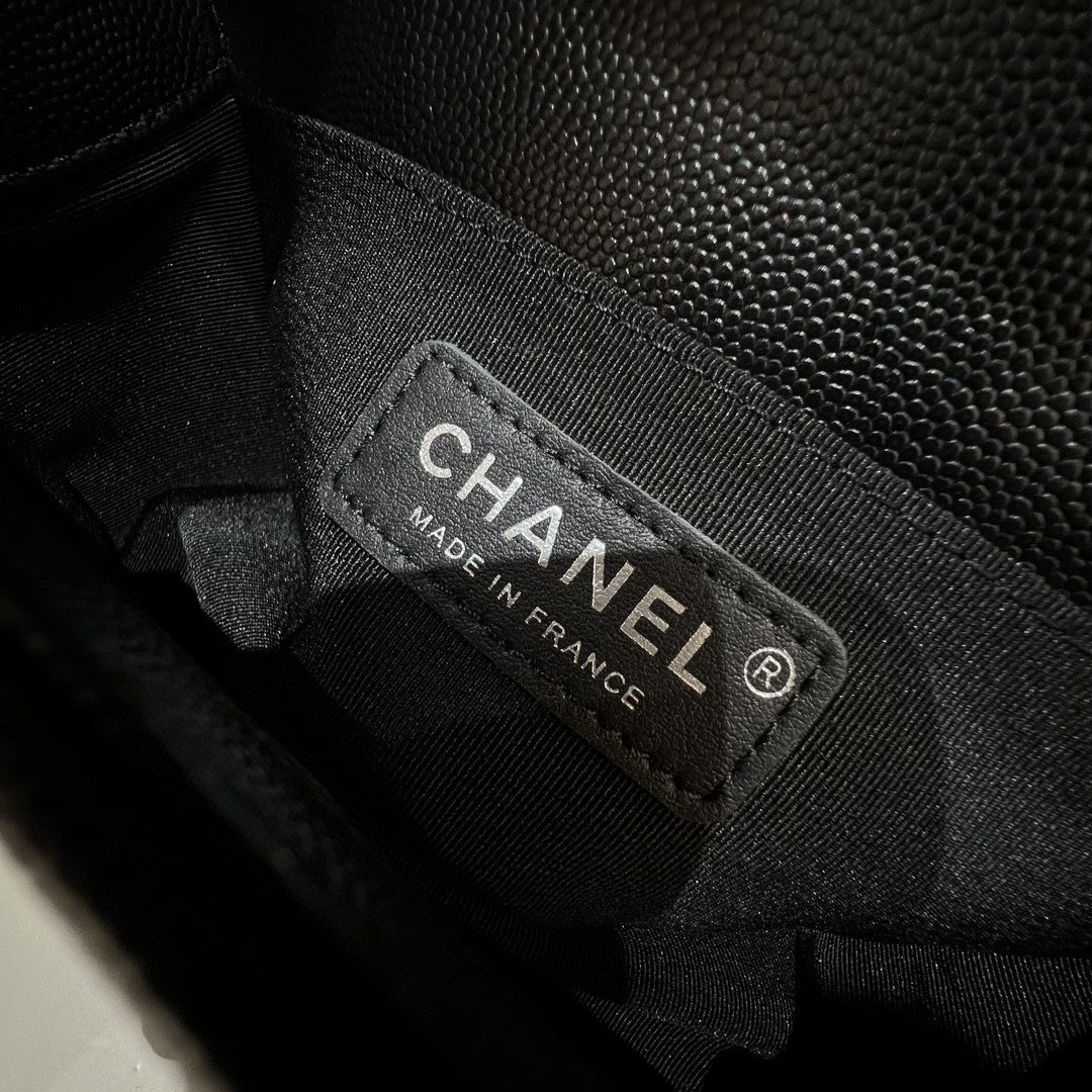 CH SMALL BOY HANDBAG 20 Small Grained Calfskin Black