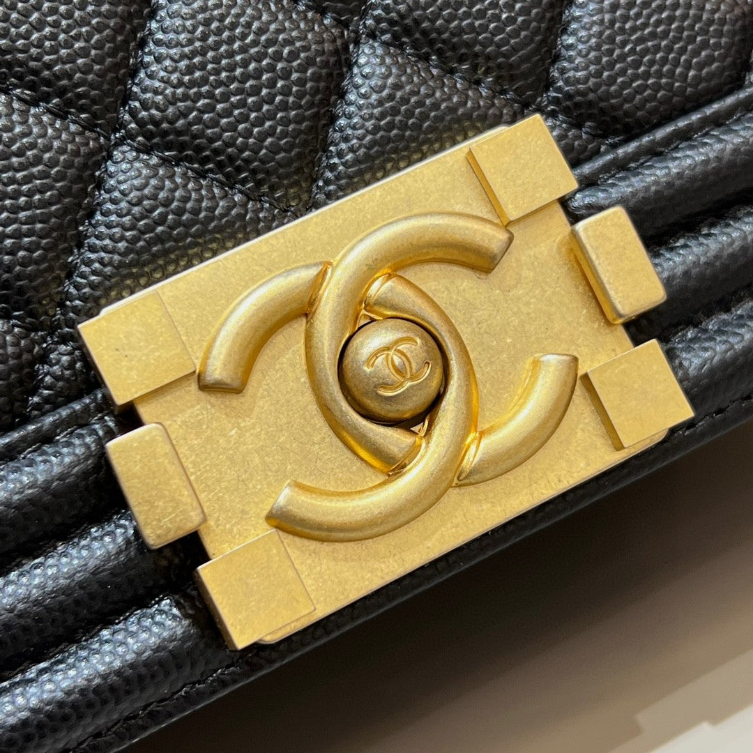 CH SMALL BOY HANDBAG 20 Small Grained Calfskin Black