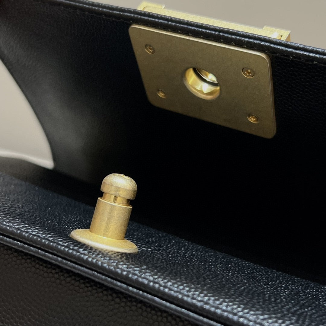 CH SMALL BOY HANDBAG 20 Small Grained Calfskin Black