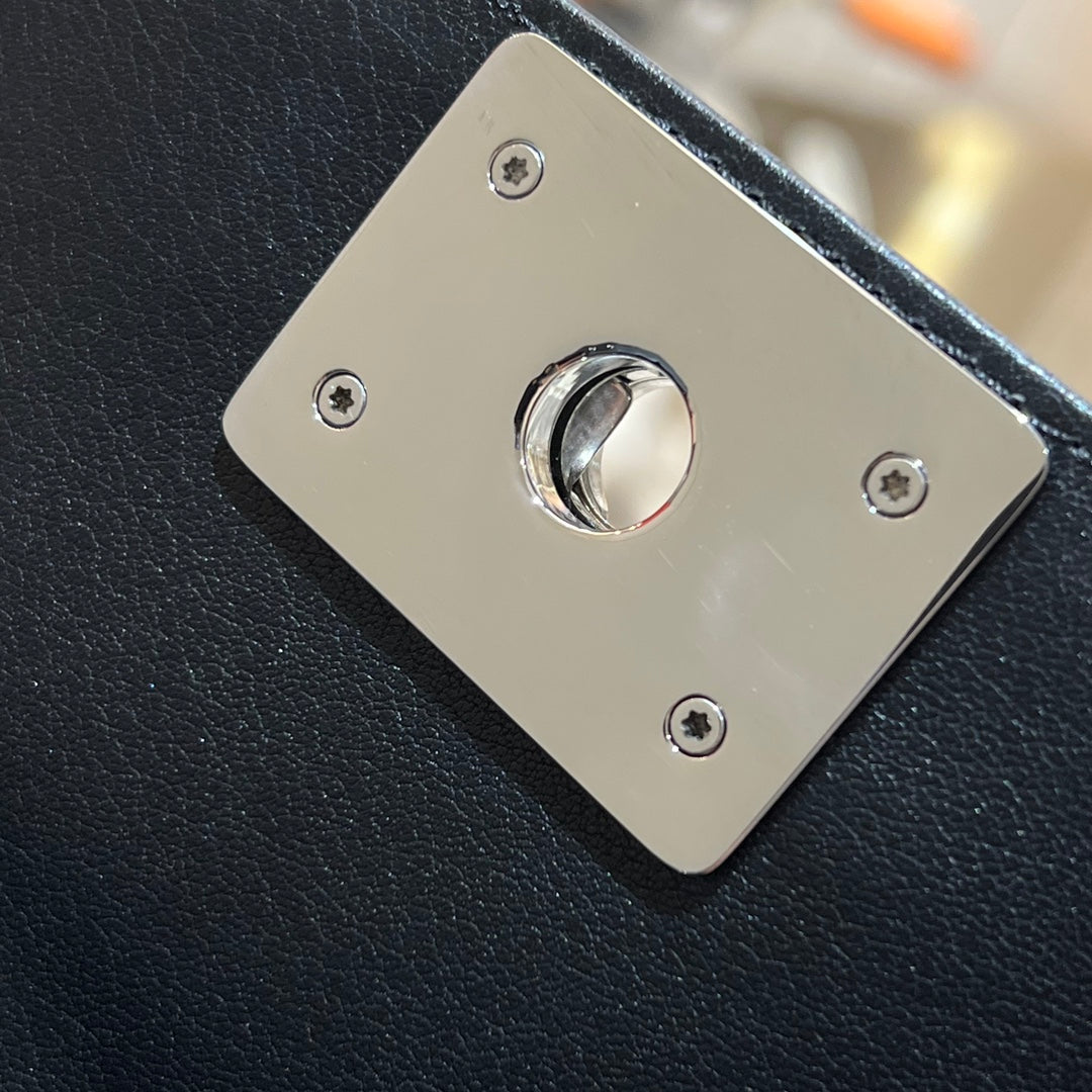 CH SMALL BOY HANDBAG 20 Calfskin V Pattern Black