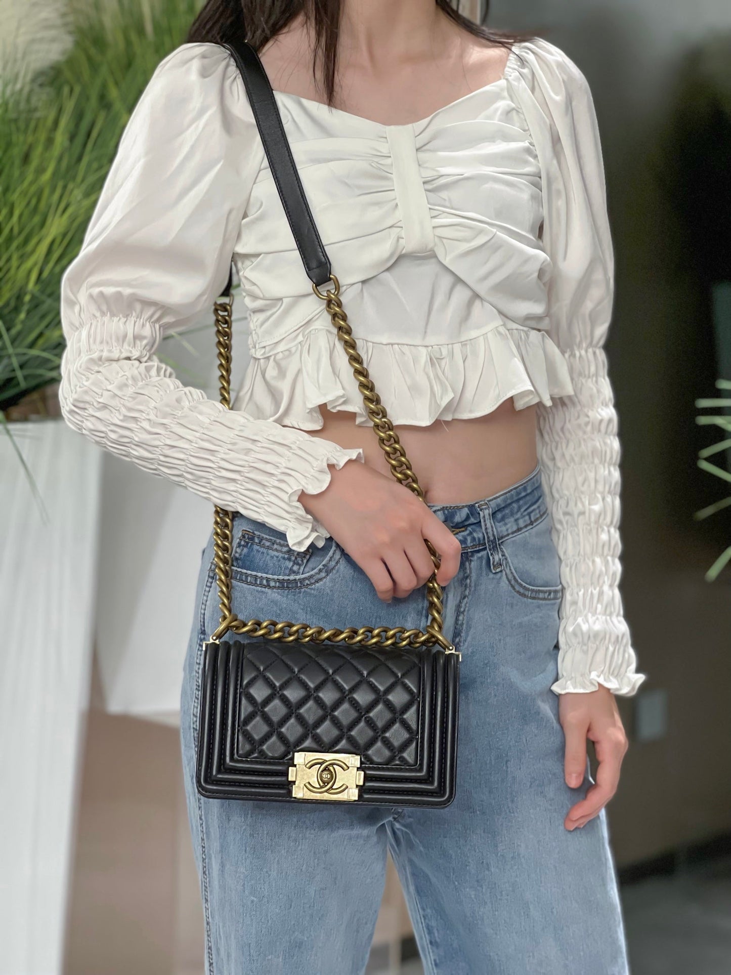 CH SMALL BOY HANDBAG 20 Lambskin Black