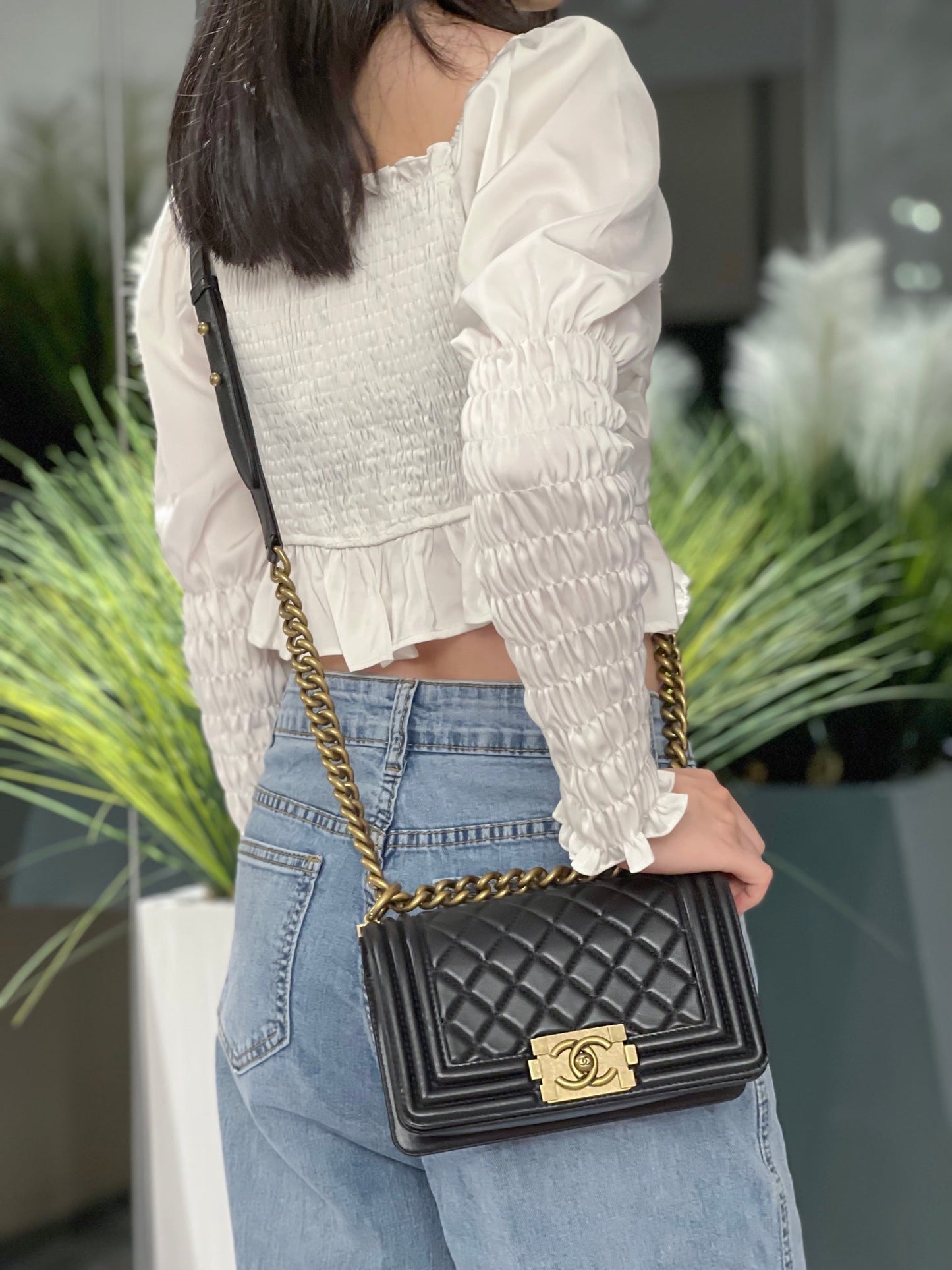 CH SMALL BOY HANDBAG 20 Lambskin Black