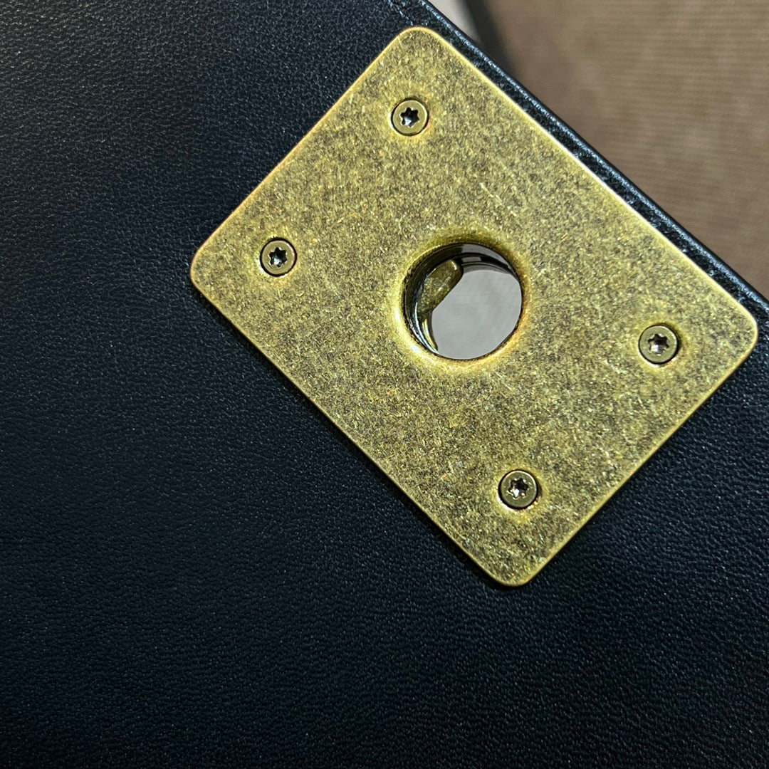 CH SMALL BOY HANDBAG 20 Lambskin Black