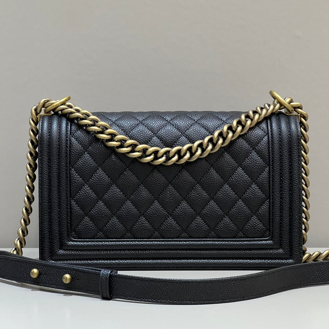 CH BOY HANDBAG 25 Grained Calfskin Black