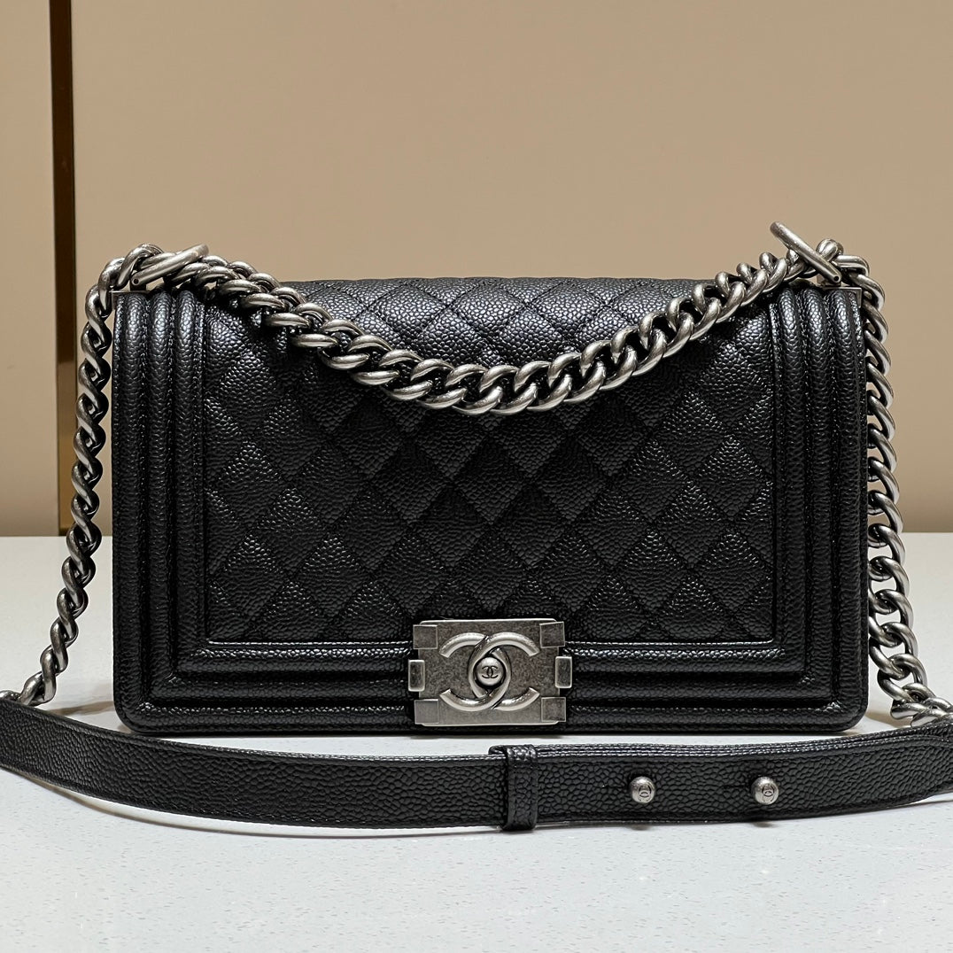 CH BOY HANDBAG 25 Grained Calfskin Black