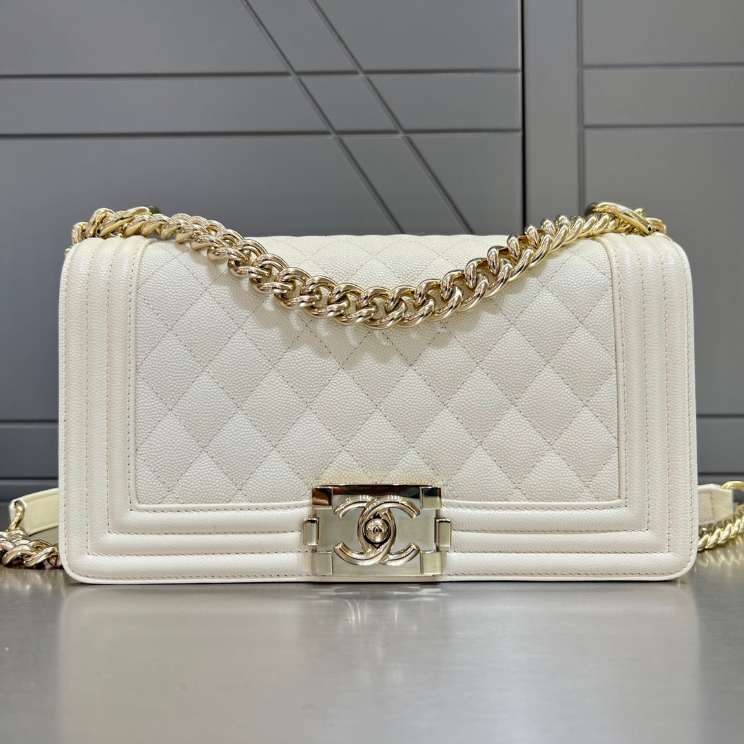 CH BOY HANDBAG 25 Small Grained Calfskin Ivory White