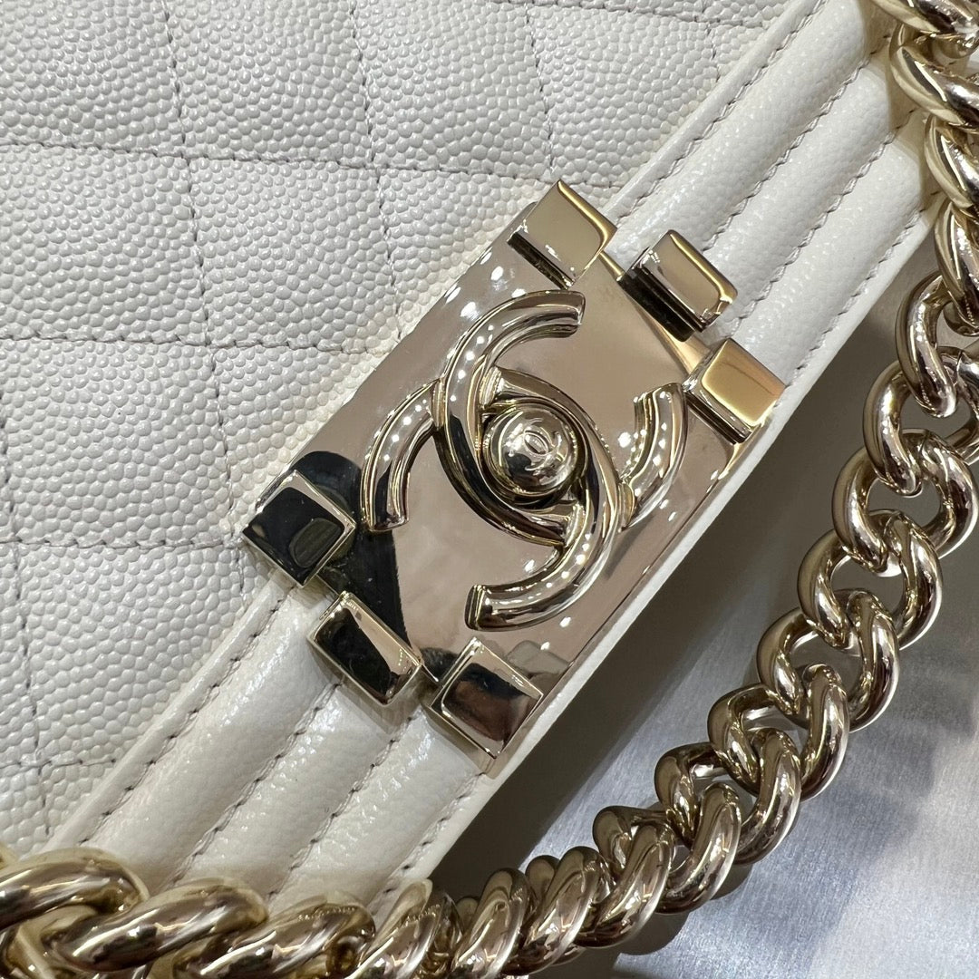 CH BOY HANDBAG 25 Small Grained Calfskin Ivory White