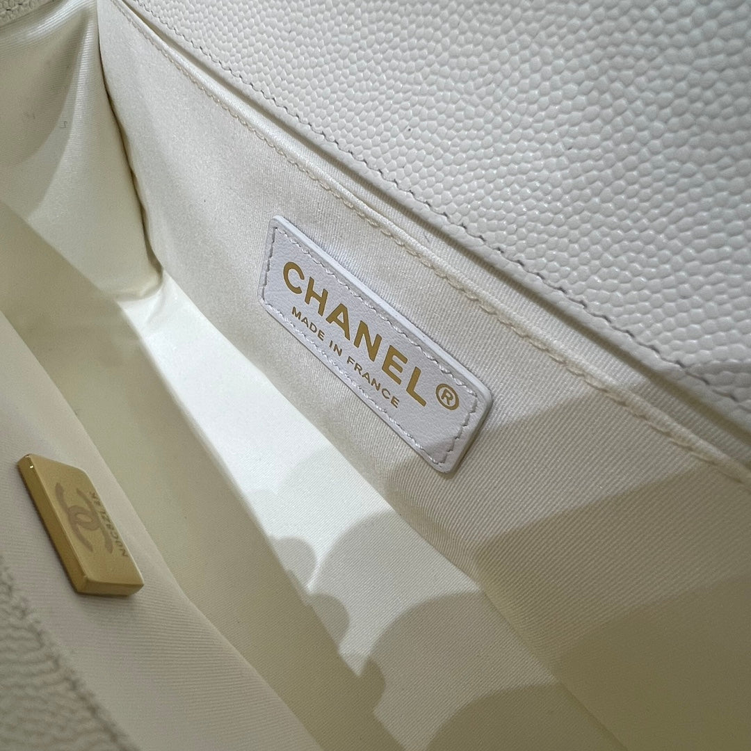 CH BOY HANDBAG 25 Small Grained Calfskin Ivory White