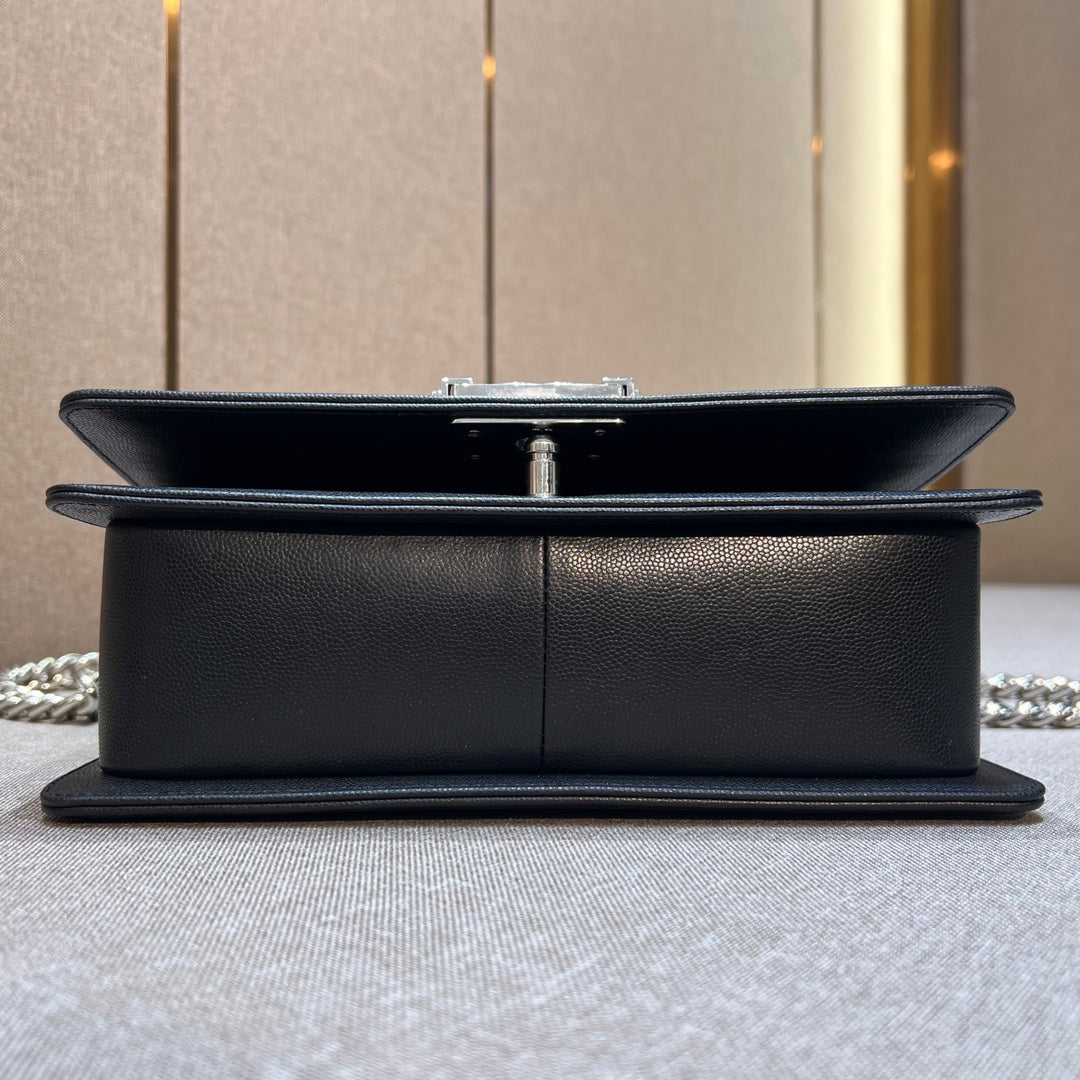 CH BOY HANDBAG 25 Small Grained Calfskin V Pattern Black