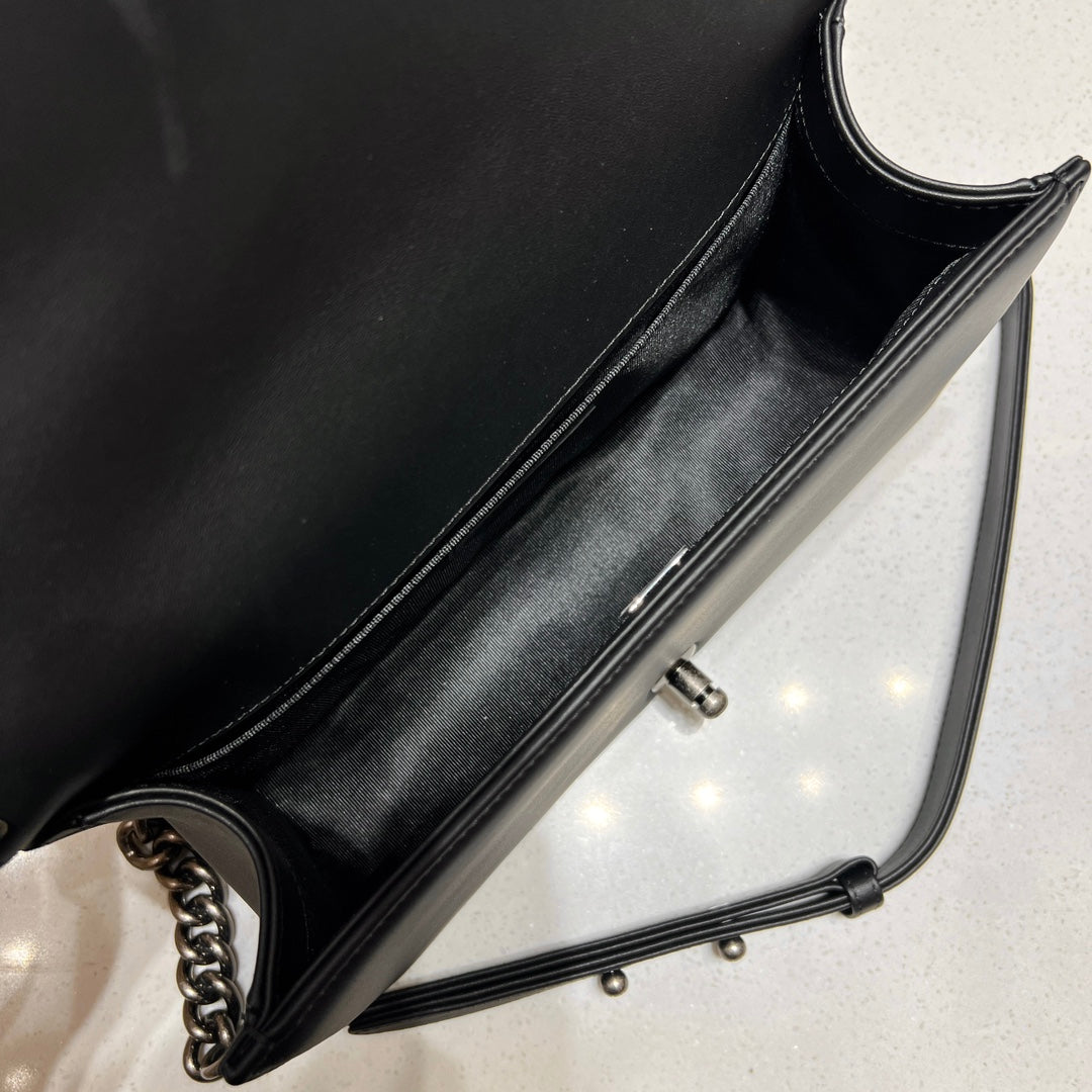 CH BOY HANDBAG 25 Grained Calfskin Black