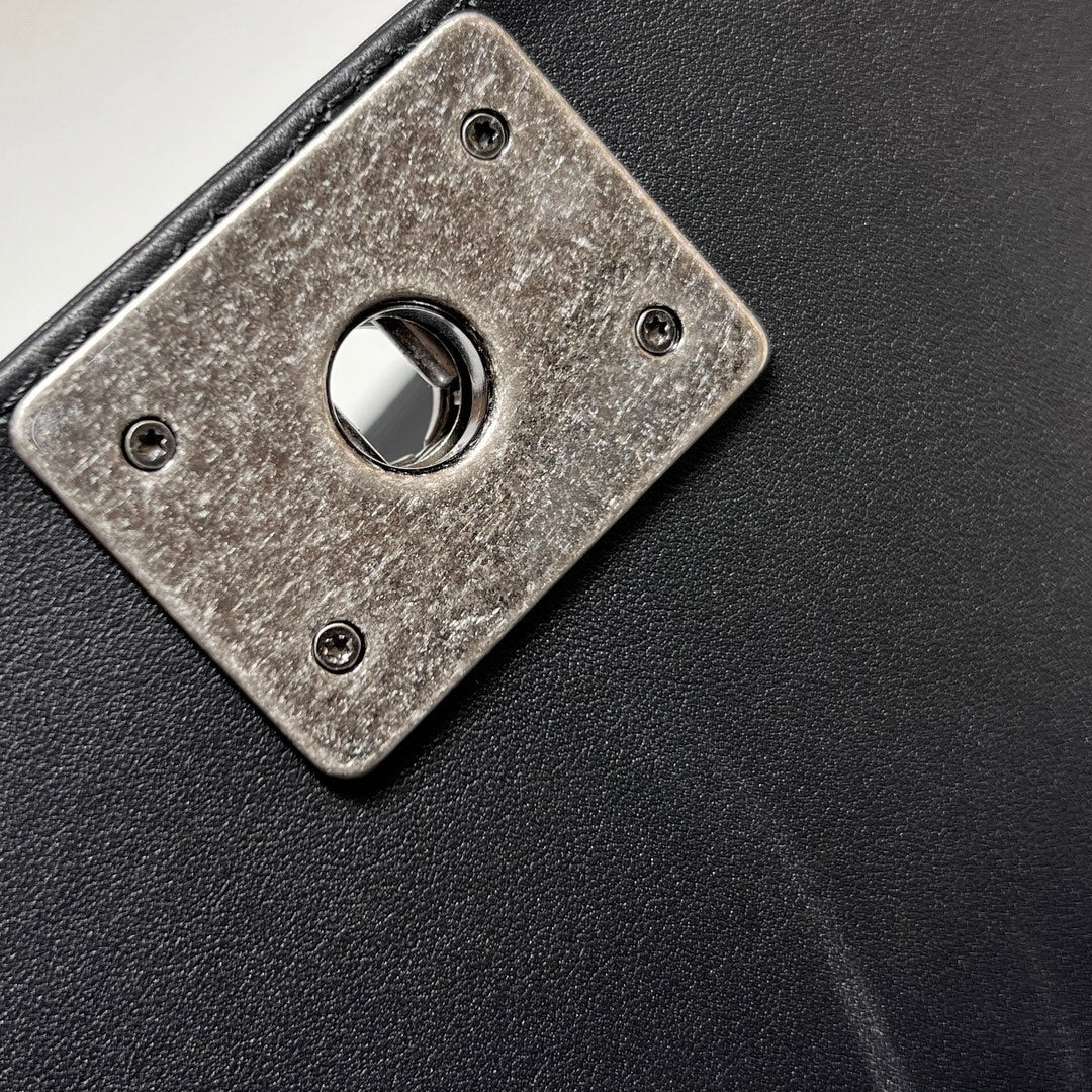 CH BOY HANDBAG 25 Grained Calfskin Black