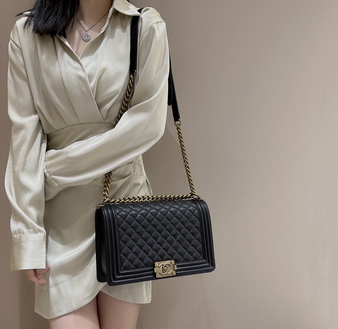 CH LARGE BOY HANDBAG 28  Grained Calfskin Black