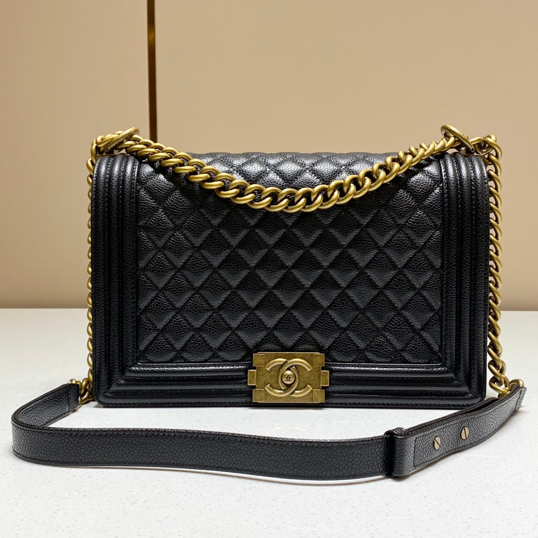 CH LARGE BOY HANDBAG 28  Grained Calfskin Black