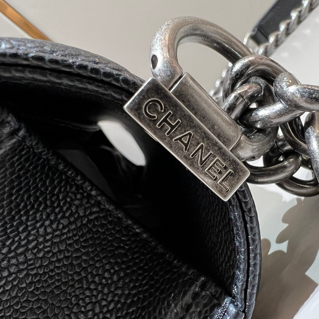 CH LARGE BOY HANDBAG 28  Grained Calfskin Black