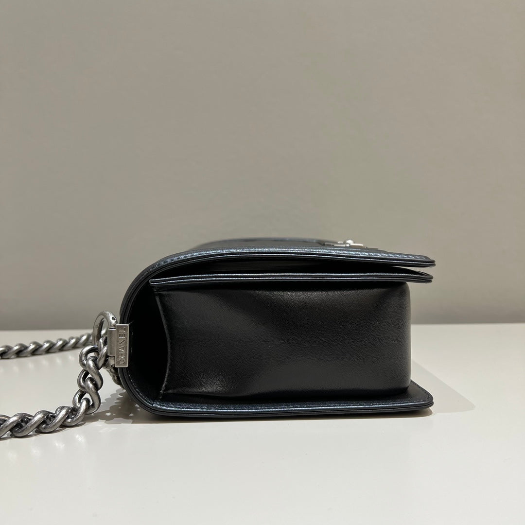 CH LARGE BOY HANDBAG 28  Lambskin Black