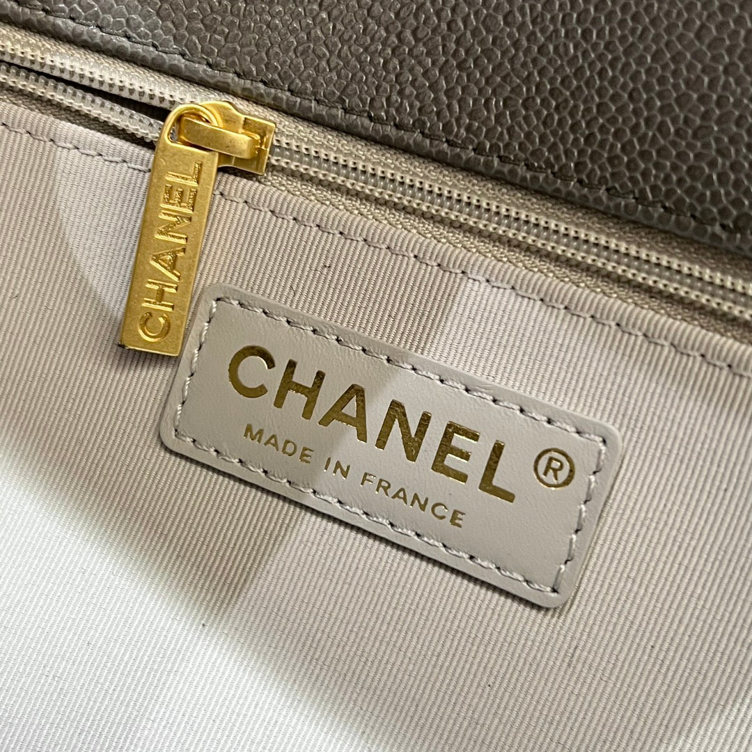 CH LARGE BOY HANDBAG 28  Grained Calfskin High-grade gray