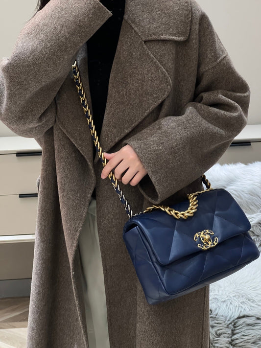CH  19 HANDBAG 26  Lambskin Navy Blue