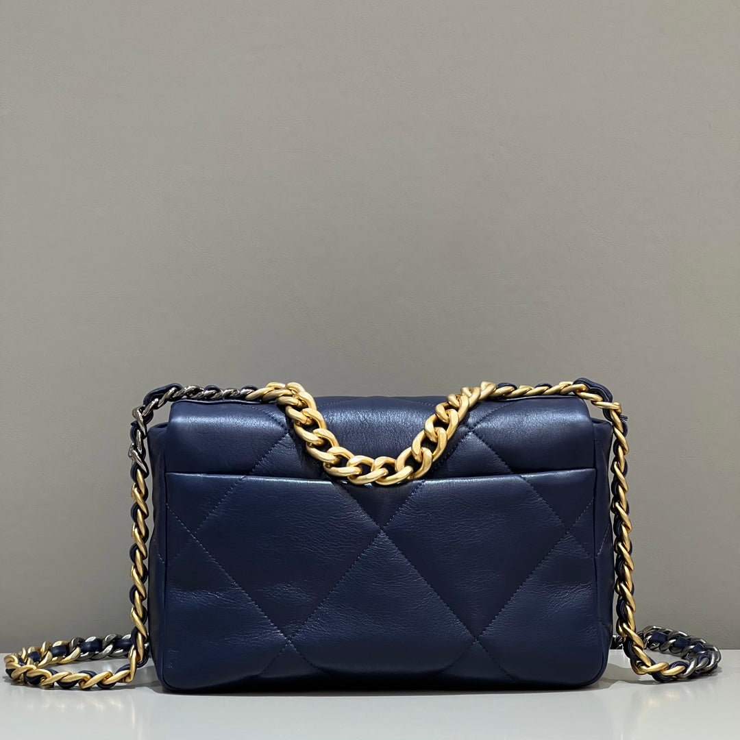 CH  19 HANDBAG 26  Lambskin Navy Blue
