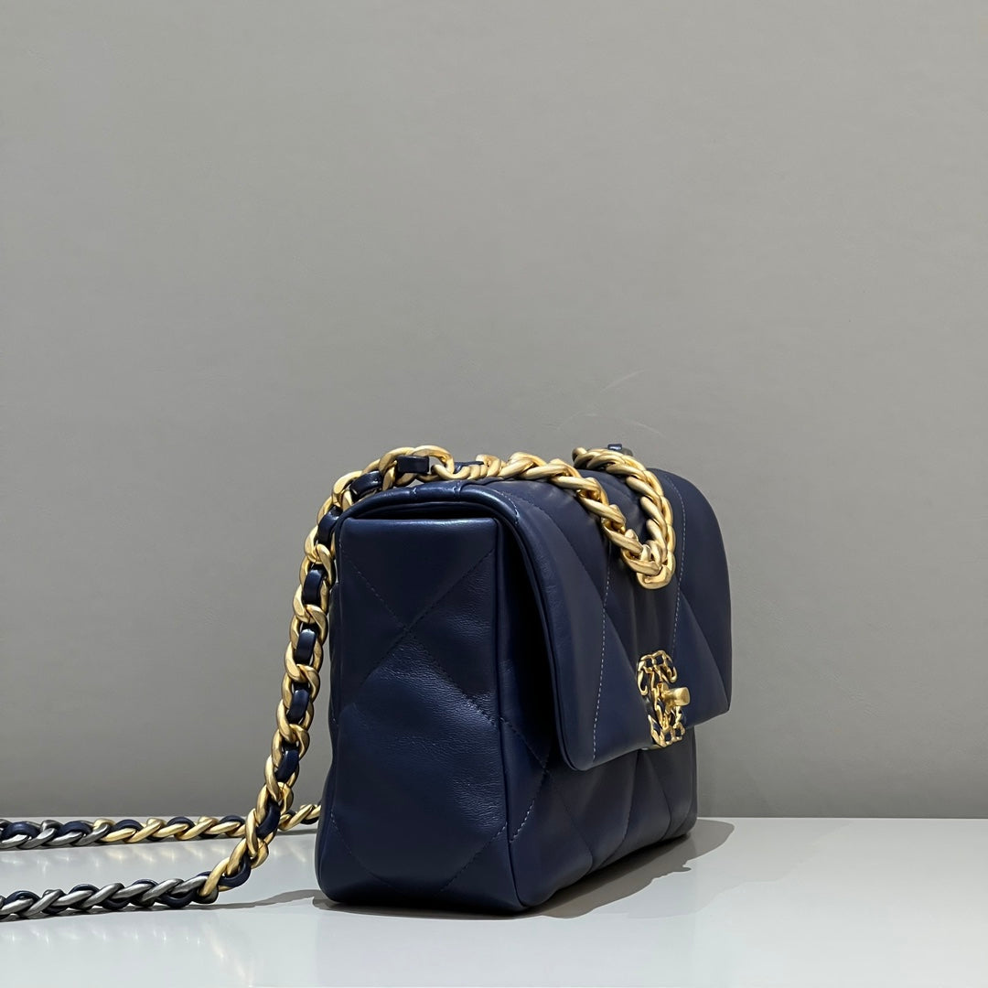 CH  19 HANDBAG 26  Lambskin Navy Blue
