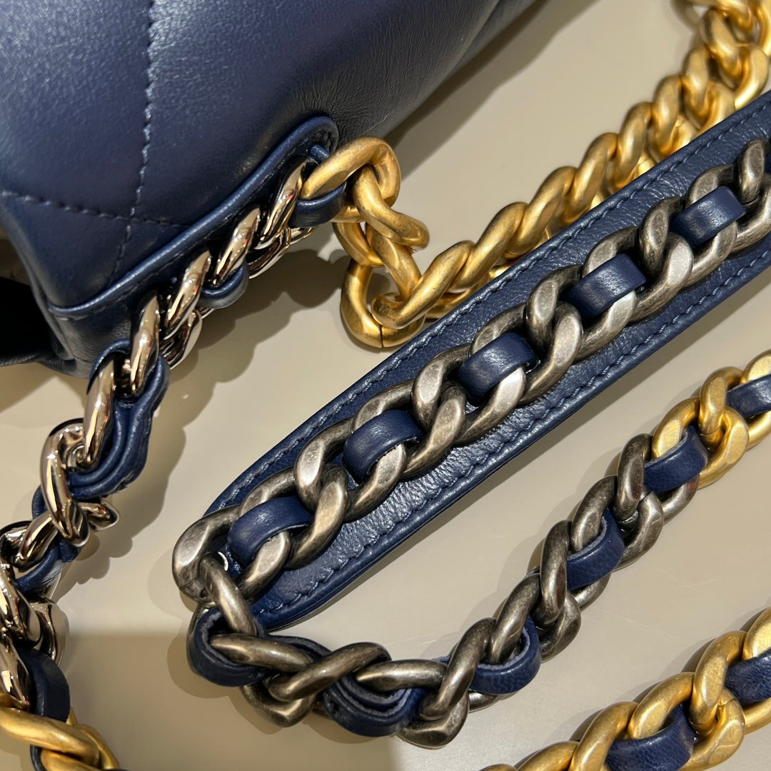 CH  19 HANDBAG 26  Lambskin Navy Blue