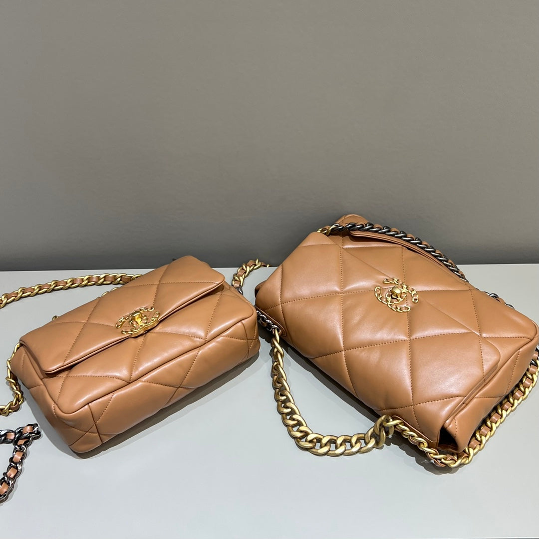 CH 19 HANDBAG 26  Lambskin Gold Brown