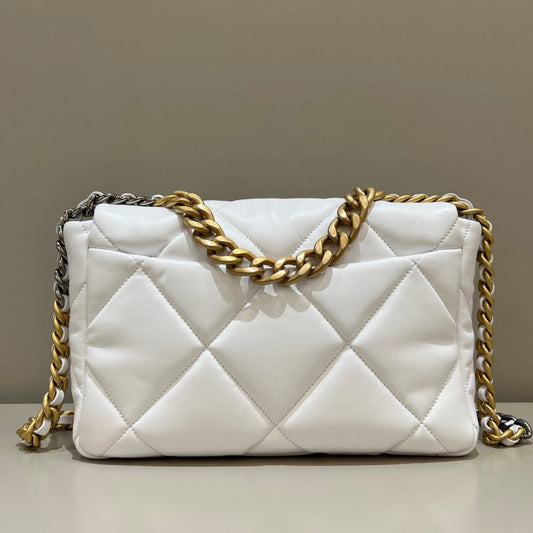 CH  19 LARGE HANDBAG 30  Lambskin White
