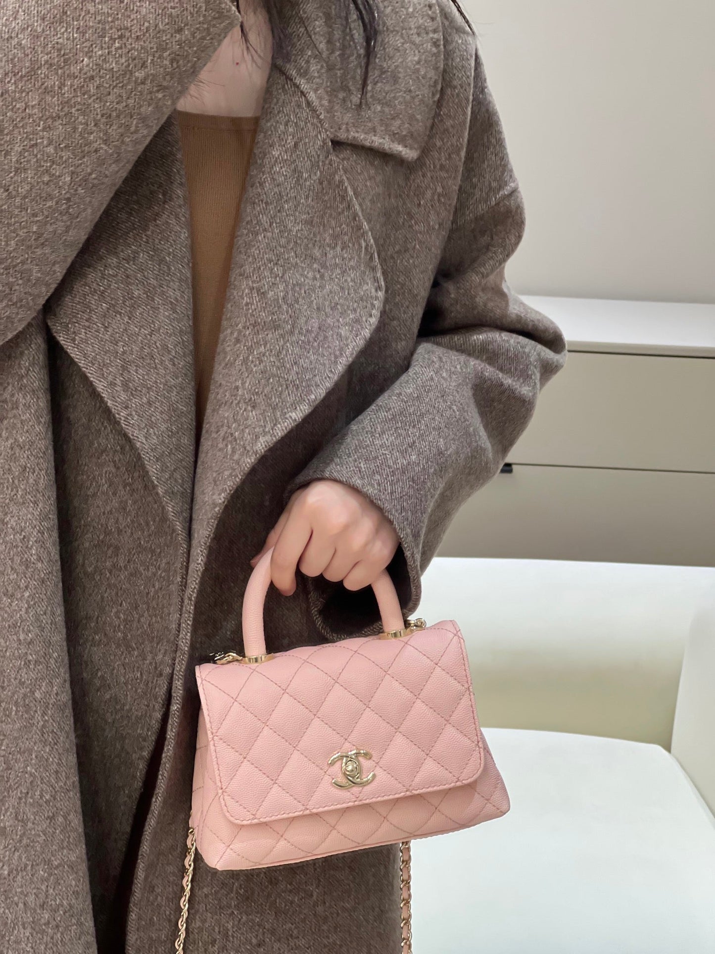 CH  MINI FLAP BAG WITH TOP HANDLE 19  Grained Calfskin Pink