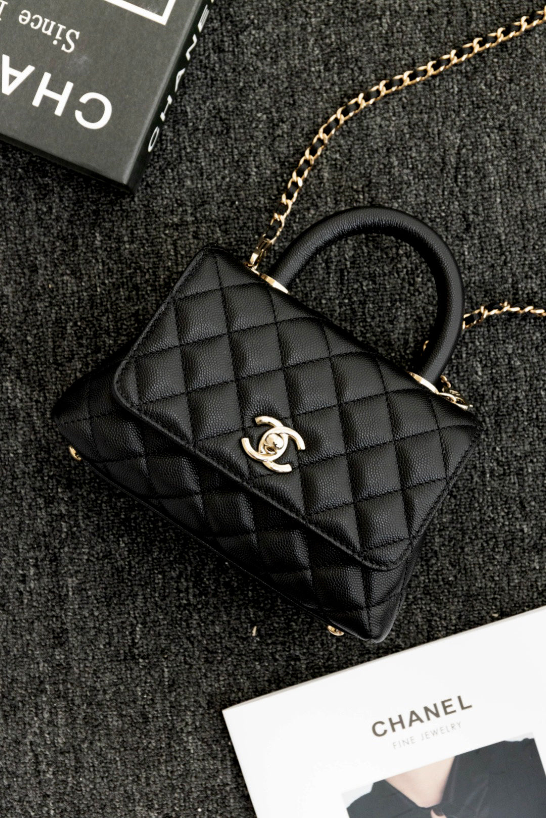 CH  MINI FLAP BAG WITH TOP HANDLE 19  Grained Calfskin Black