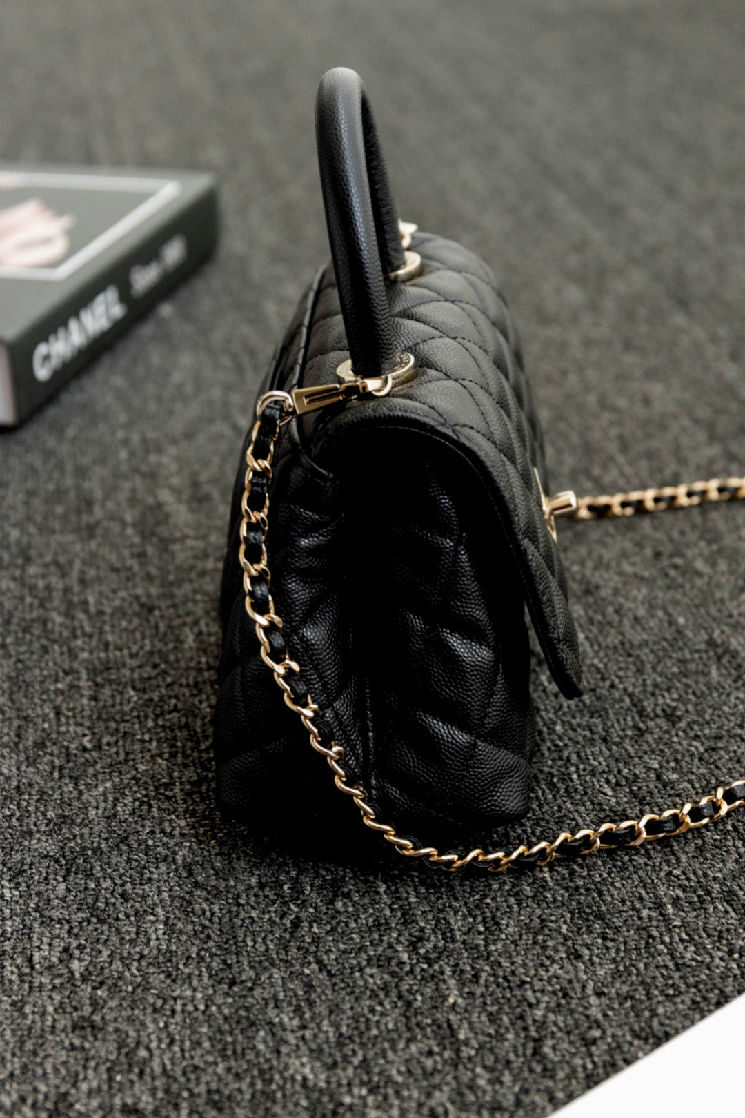 CH  MINI FLAP BAG WITH TOP HANDLE 19  Grained Calfskin Black