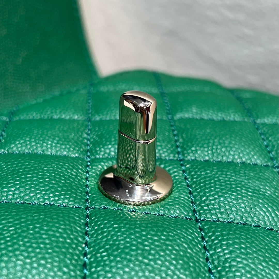 CH  MINI FLAP BAG WITH TOP HANDLE 19  Grained Calfskin Green