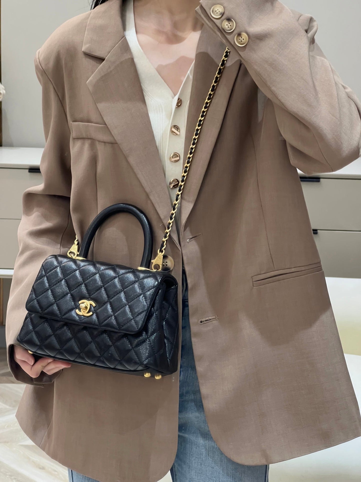 CH FLAP BAG WITH TOP HANDLE 24  Grained Calfskin Black