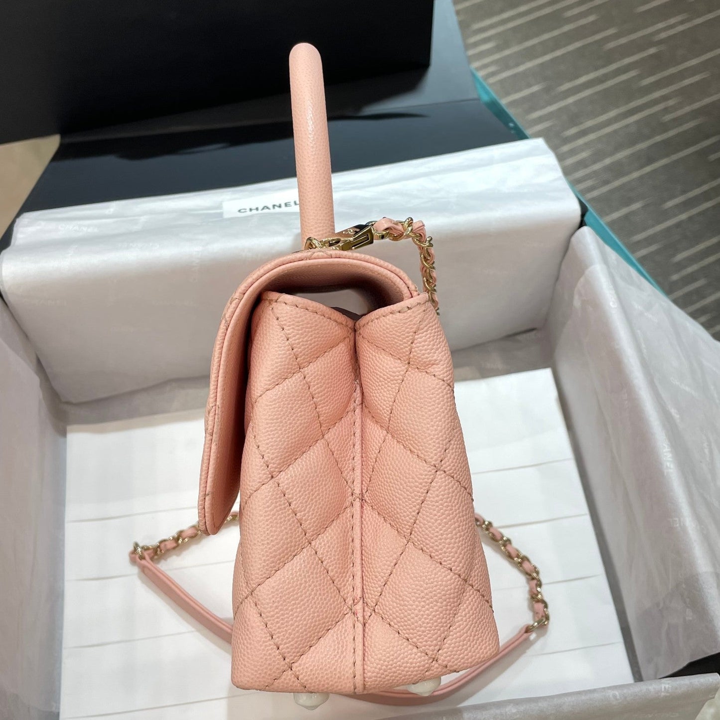 CH  FLAP BAG WITH TOP HANDLE 24  Small Grained Calfskin Pink