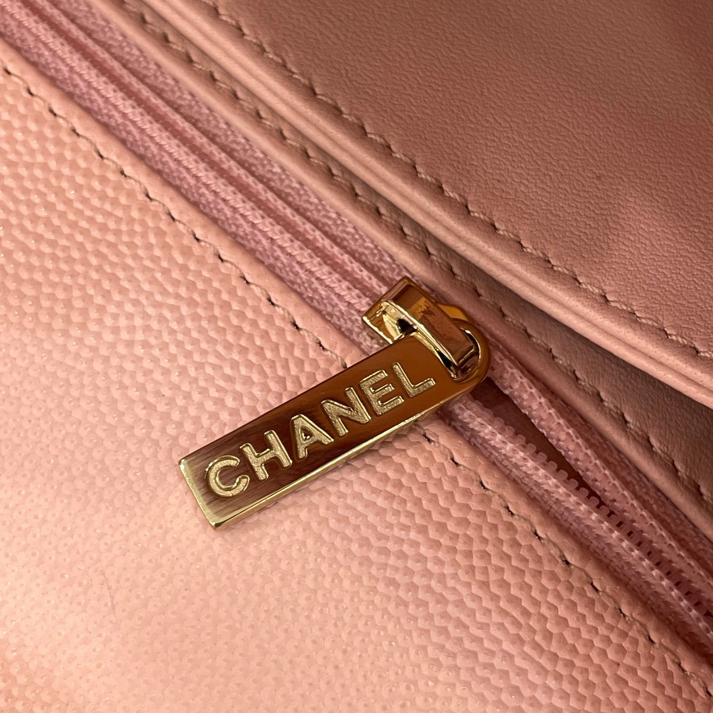 CH  FLAP BAG WITH TOP HANDLE 24  Small Grained Calfskin Pink