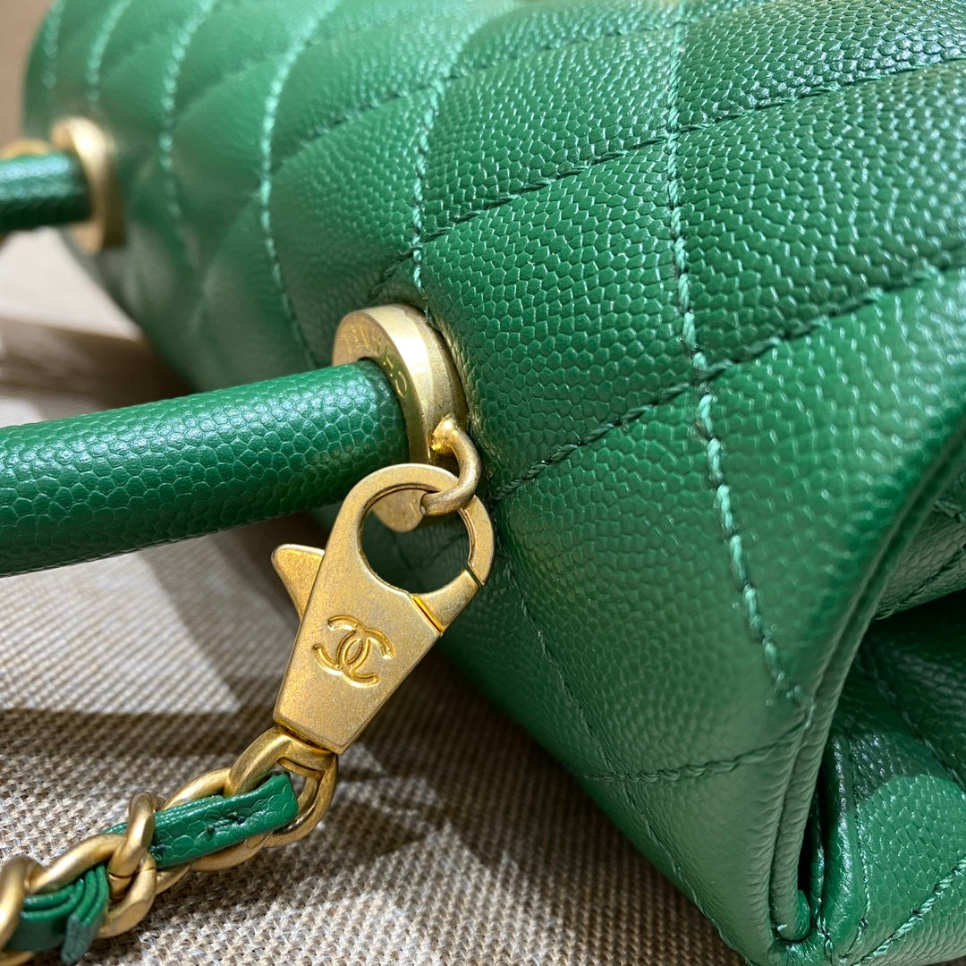 CH  FLAP BAG WITH TOP HANDLE 24  Small Grained Calfskin Green