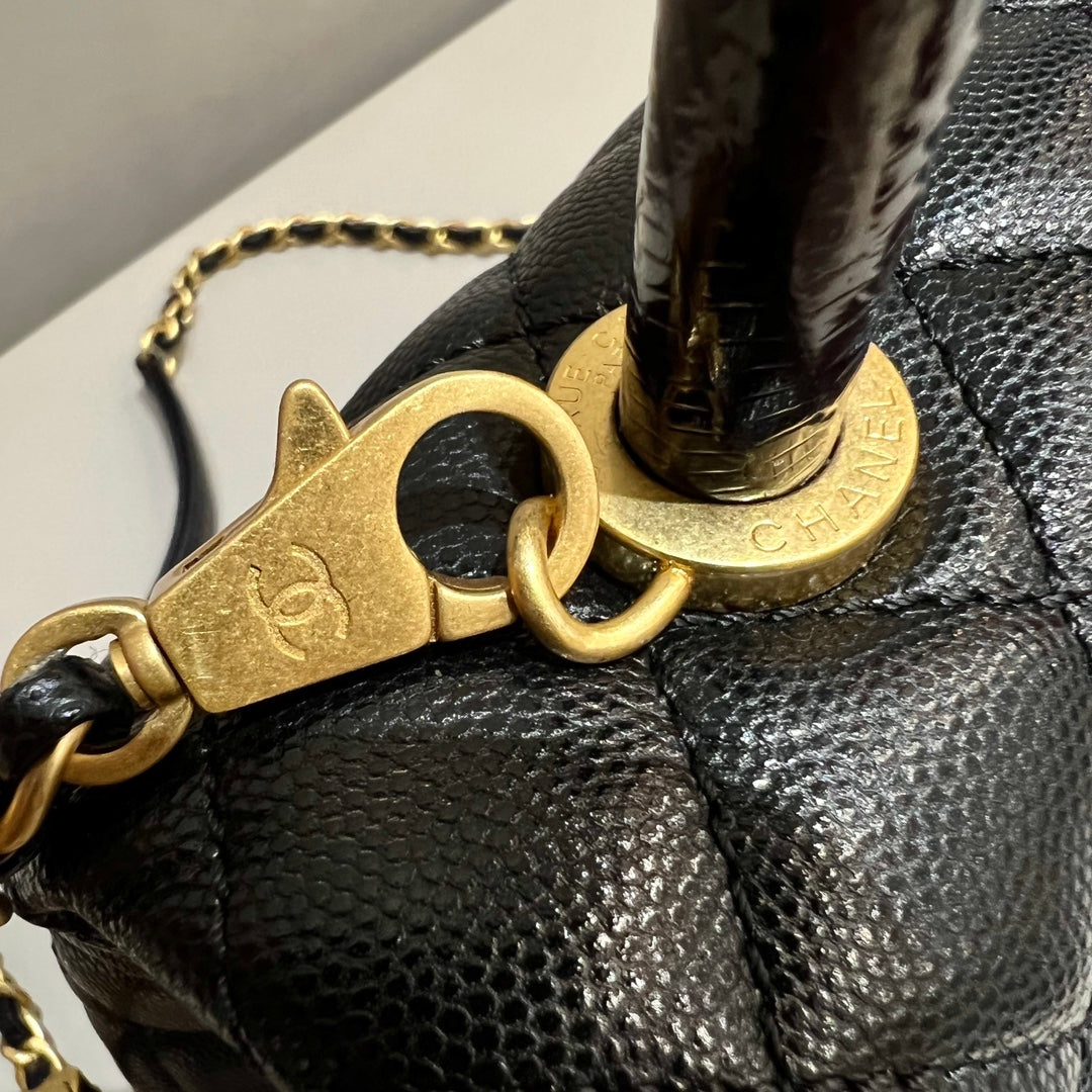 CH  FLAP BAG WITH TOP HANDLE 24  Small Grained Calfskin Lizard Handle Black