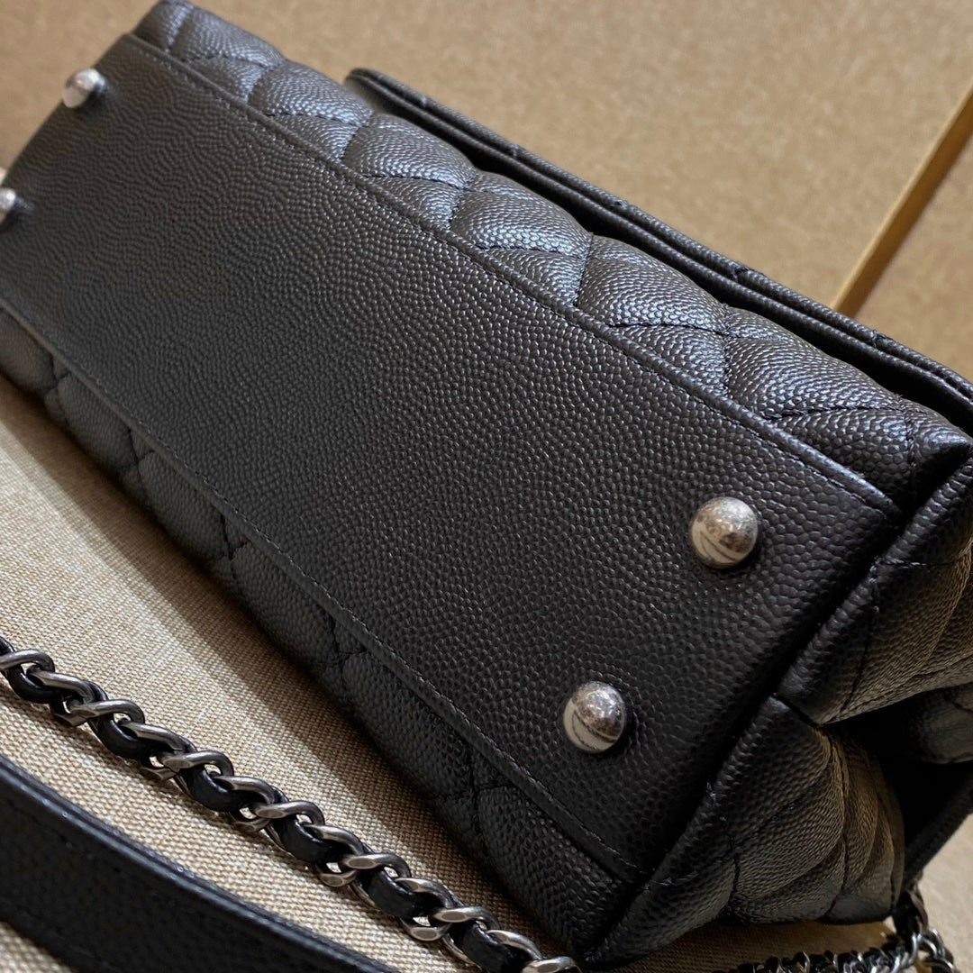 CH  FLAP BAG WITH TOP HANDLE 24  Small Grained Calfskin Lizard Handle Black