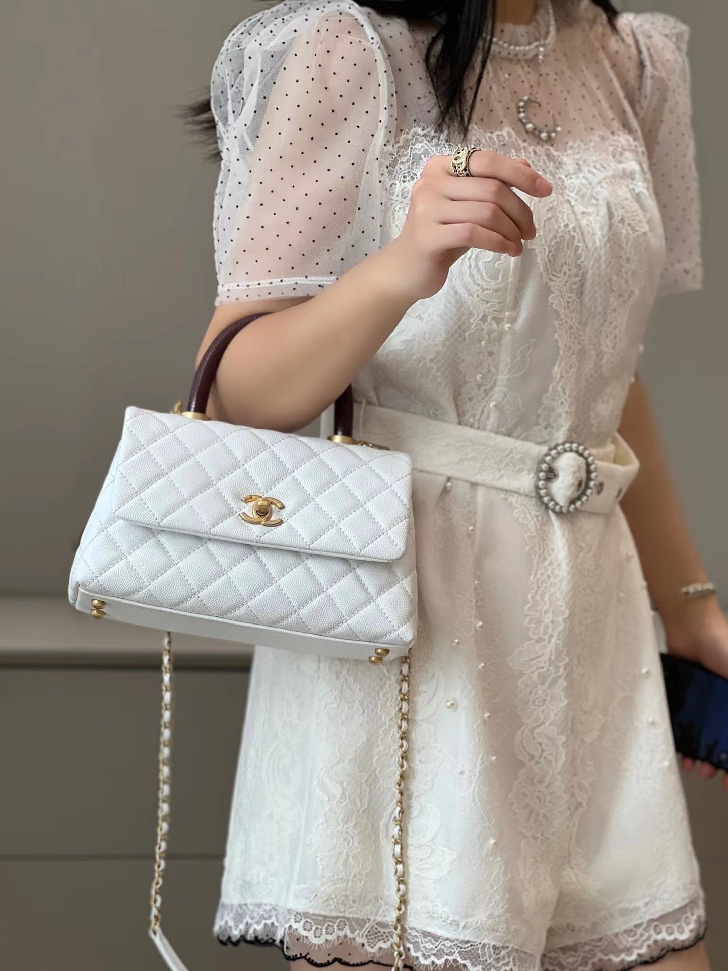 CH FLAP BAG WITH TOP HANDLE 24  Small Grained Calfskin Lizard Handle White