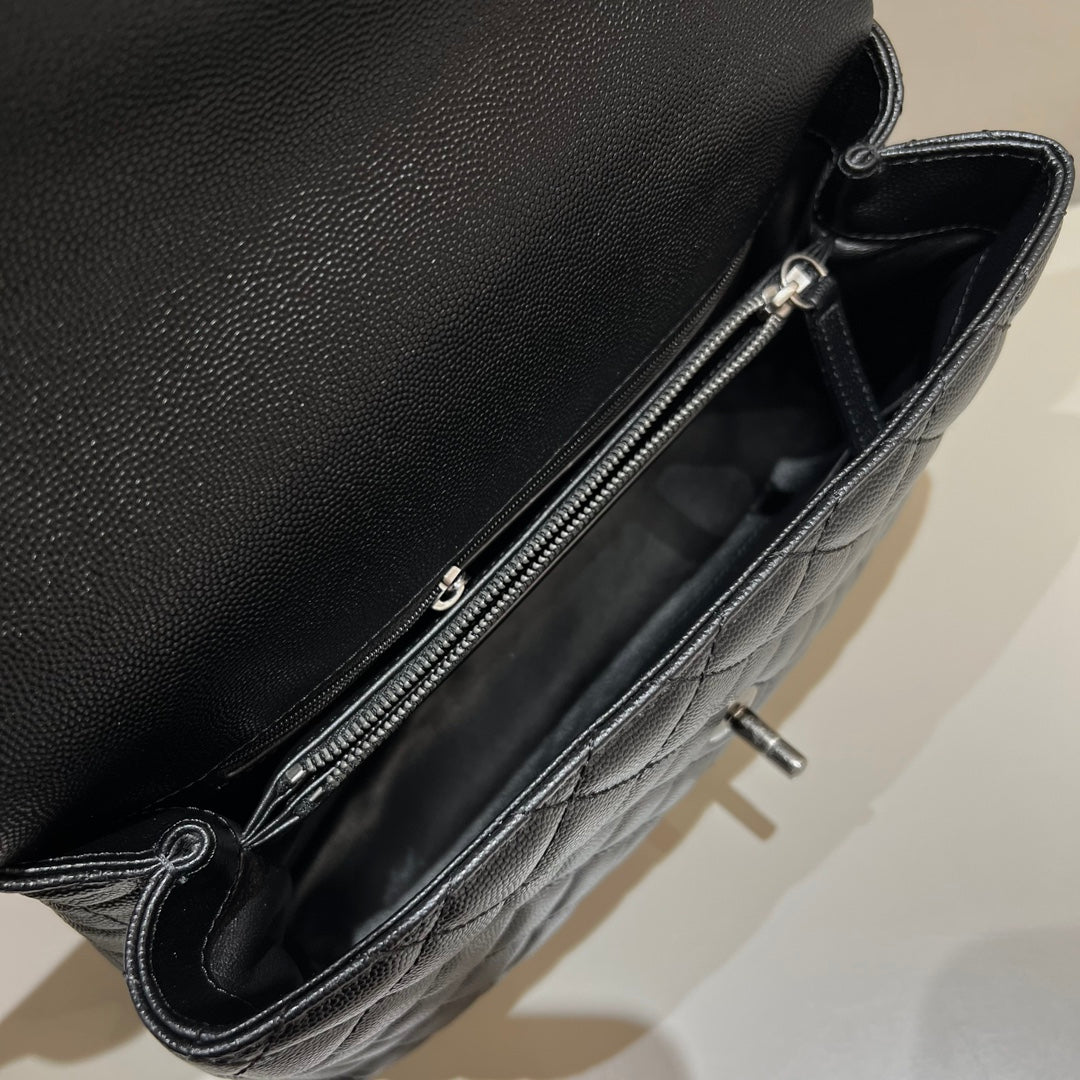 CH LARGE FLAP BAG WITH TOP HANDLE 29  Small Grained Calfskin Lizard Handle Black