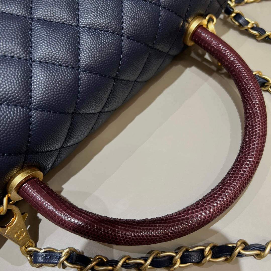 CH LARGE FLAP BAG WITH TOP HANDLE 29  Small Grained Calfskin Lizard Handle Navy Blue