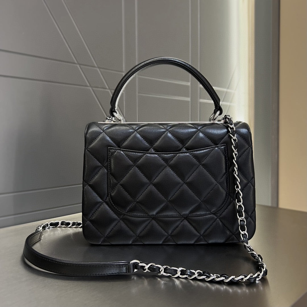 CH  FLAP BAG WITH TOP HANDLE Trendy cc Lambskin Black